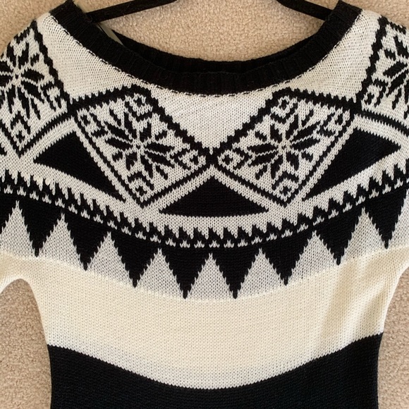 Charlotte Russe B/W Sweater Dress Arctic Pattern - Picture 3 of 10